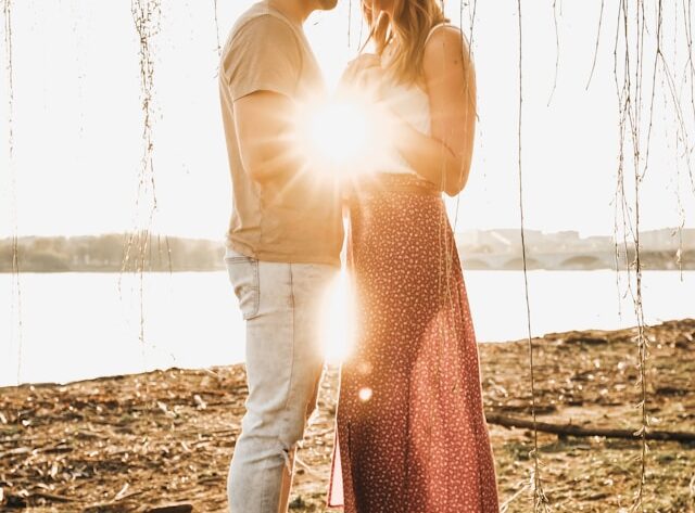 Randkowanie jako forma terapii – czego uczą nas spotkania z ludźmi, którzy nie zostają na dłużej